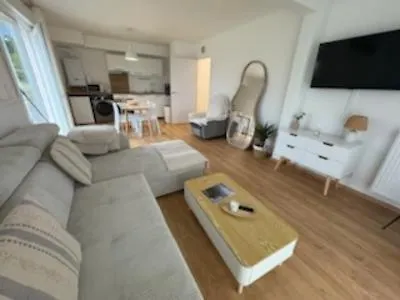 Garden And Sea In Apartman *